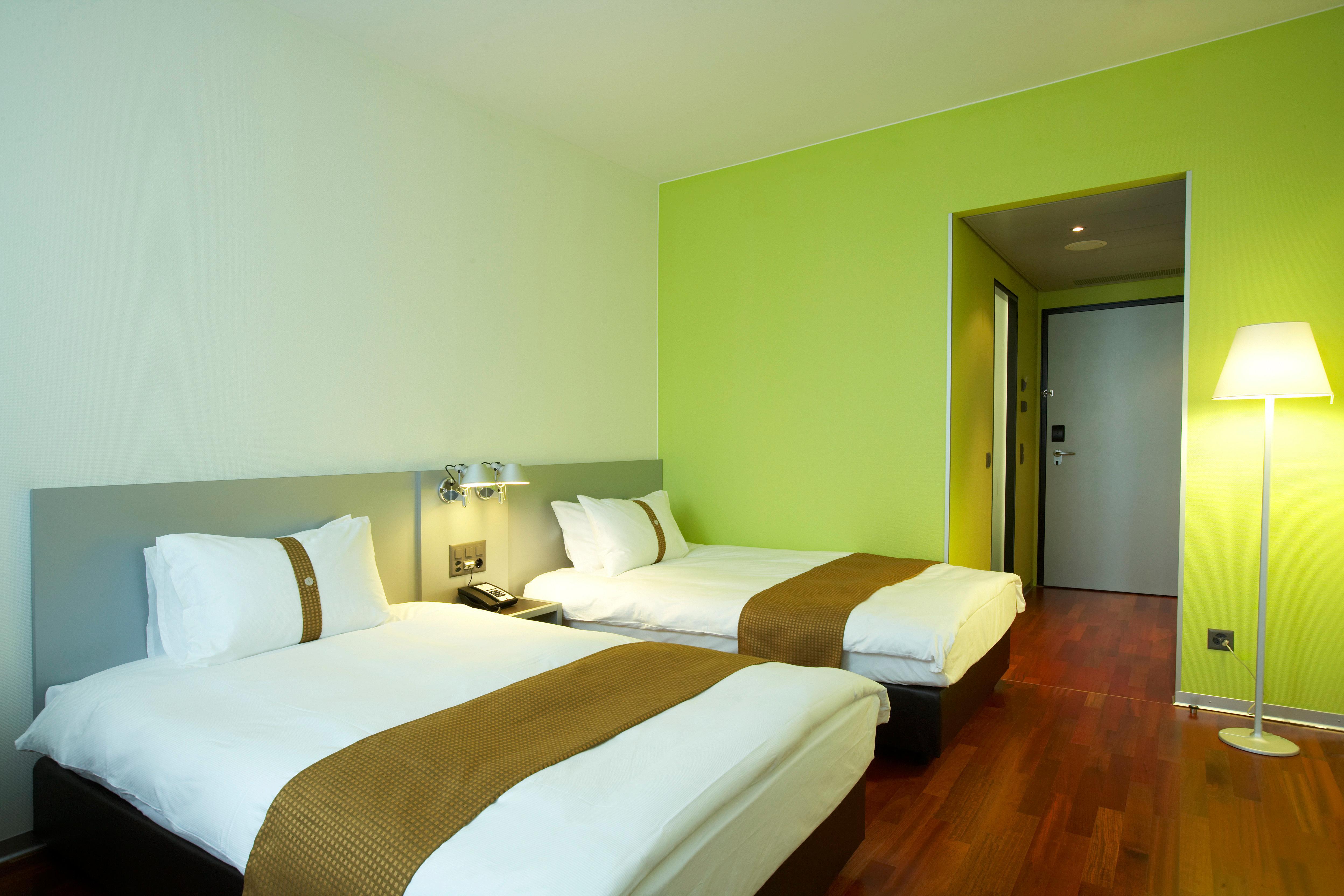Holiday Inn Bern Westside By Ihg Экстерьер фото
